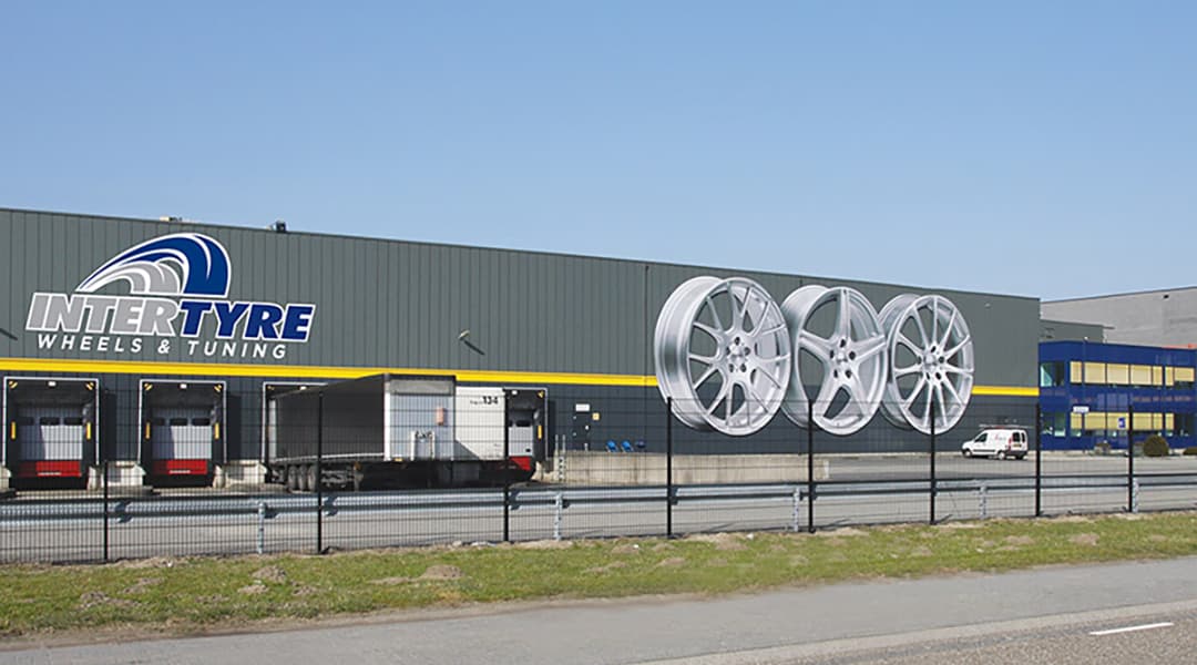 Inter Tyre